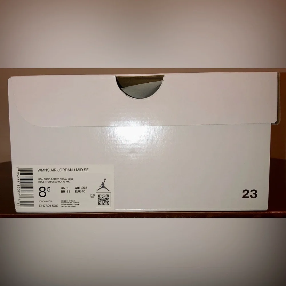 AIR JORDAN 1 MID SE “IRON PURPLE DEEP ROYAL” BRAND NEW WOMEN’S SIZE 8.5 - Picture 2 of 2